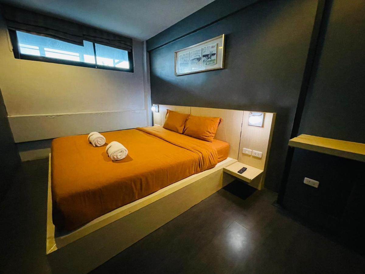Hostel Rabbitel Phuket Zewnętrze zdjęcie