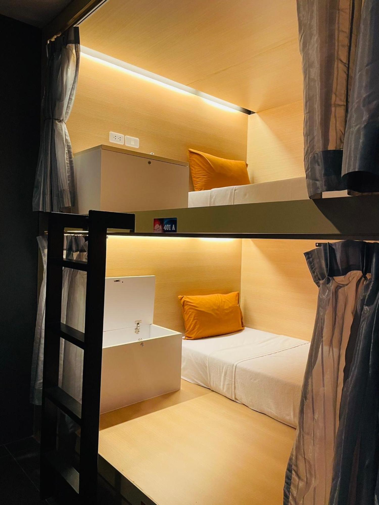 Hostel Rabbitel Phuket Zewnętrze zdjęcie