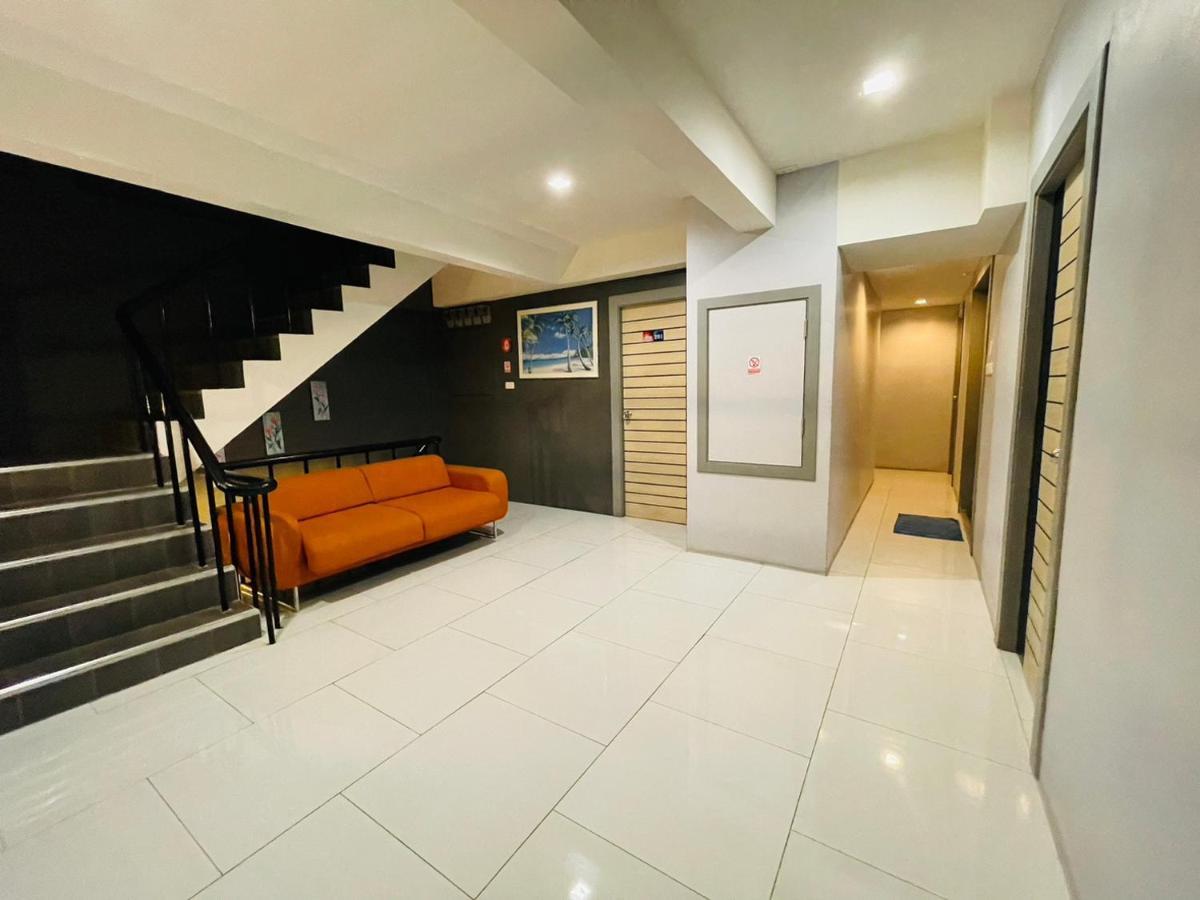 Hostel Rabbitel Phuket Zewnętrze zdjęcie
