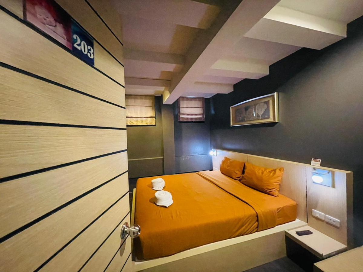 Hostel Rabbitel Phuket Zewnętrze zdjęcie