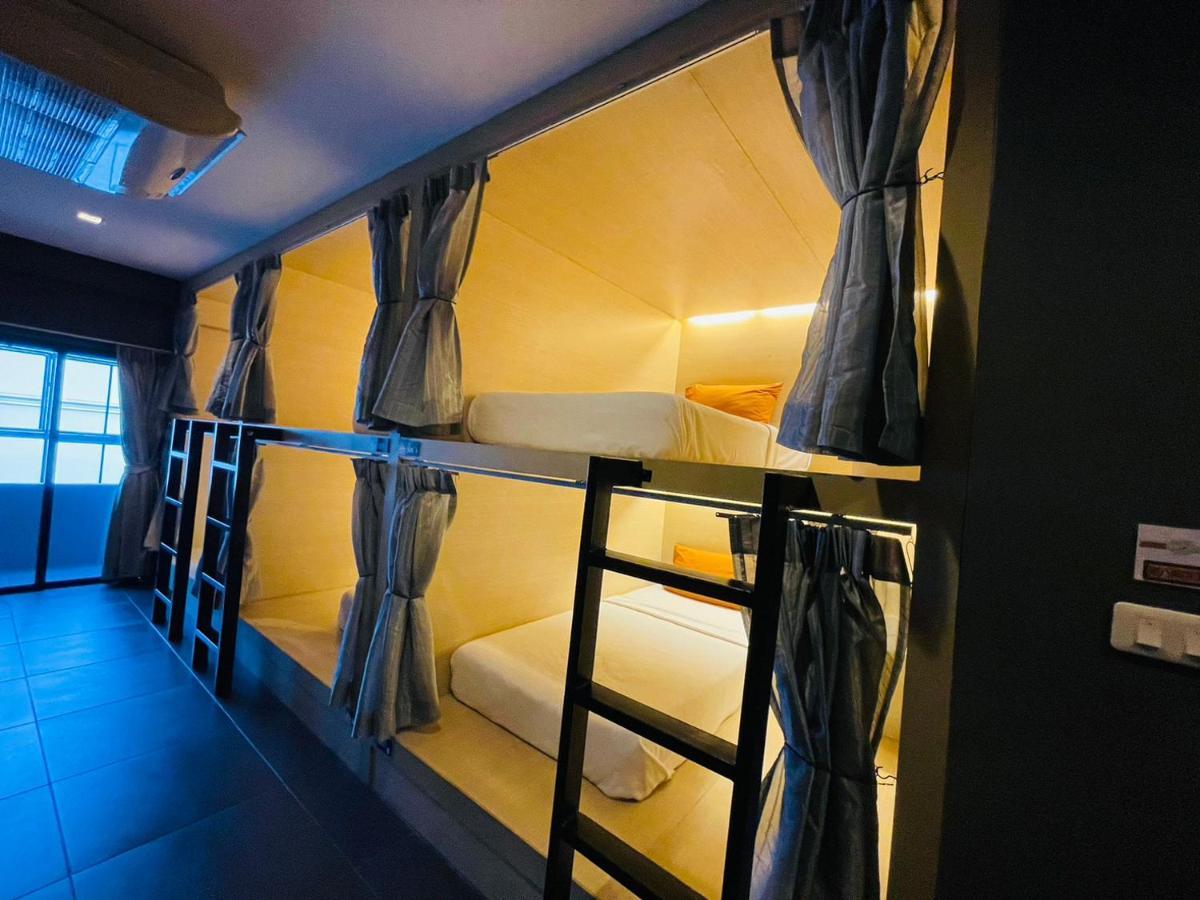 Hostel Rabbitel Phuket Zewnętrze zdjęcie