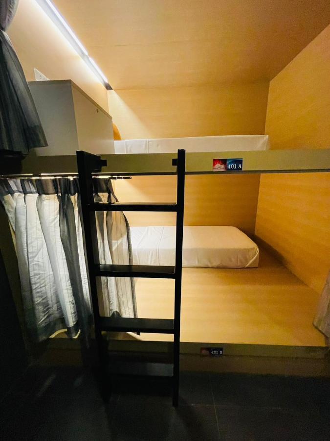 Hostel Rabbitel Phuket Zewnętrze zdjęcie