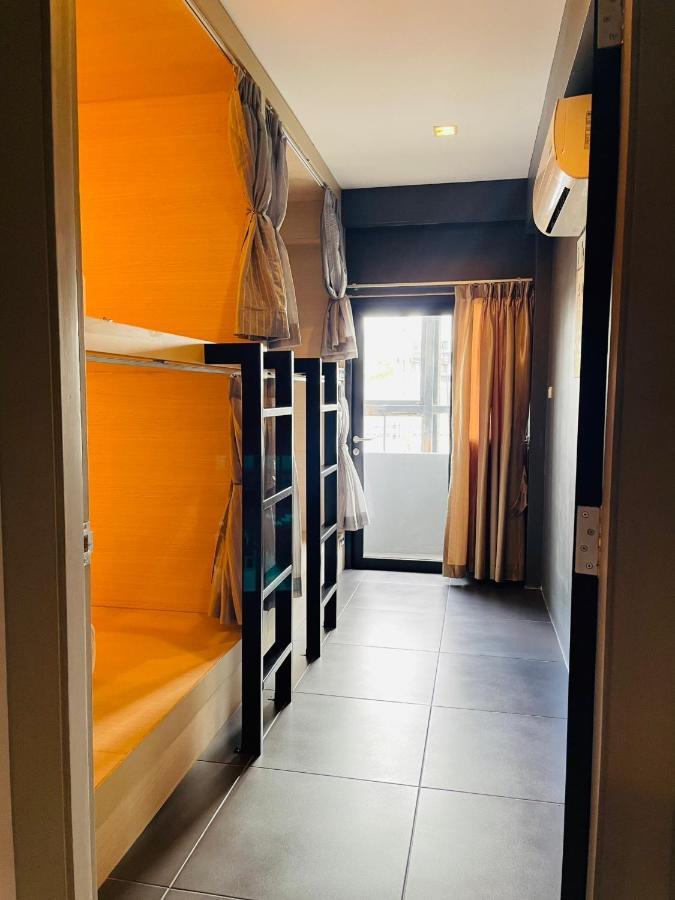 Hostel Rabbitel Phuket Zewnętrze zdjęcie