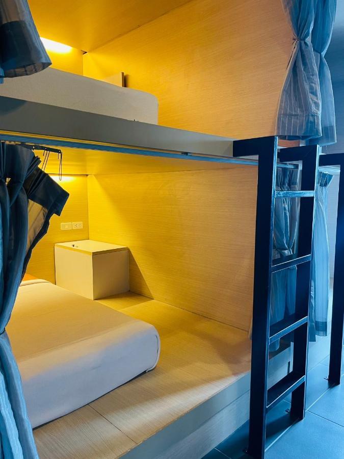 Hostel Rabbitel Phuket Zewnętrze zdjęcie