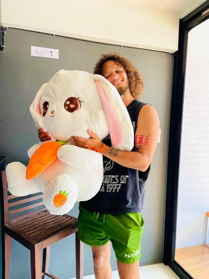 Hostel Rabbitel Phuket Zewnętrze zdjęcie