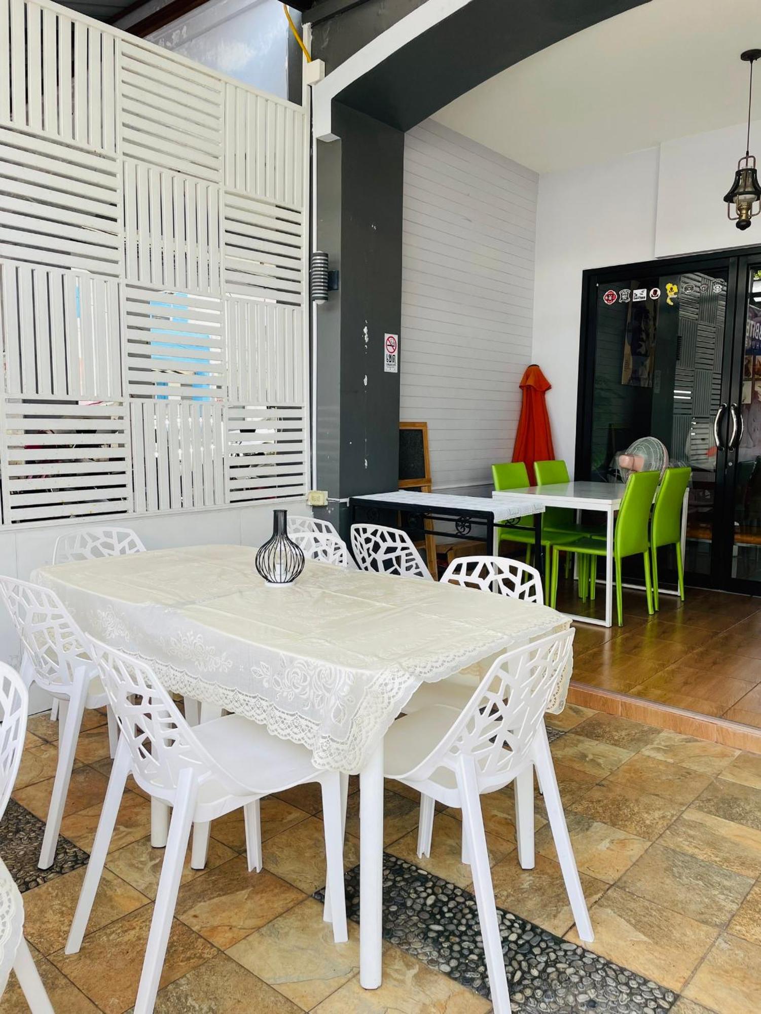 Hostel Rabbitel Phuket Zewnętrze zdjęcie